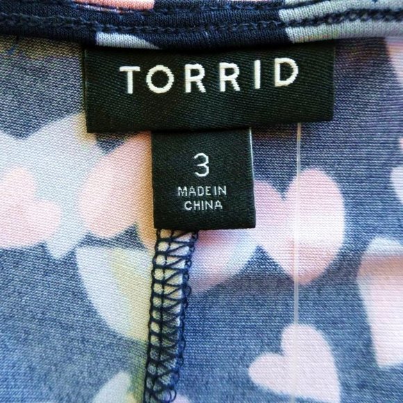NWT Torrid Shark Bite Blue Pink Heart Dress Size 3 (22-24) - Picture 7 of 10